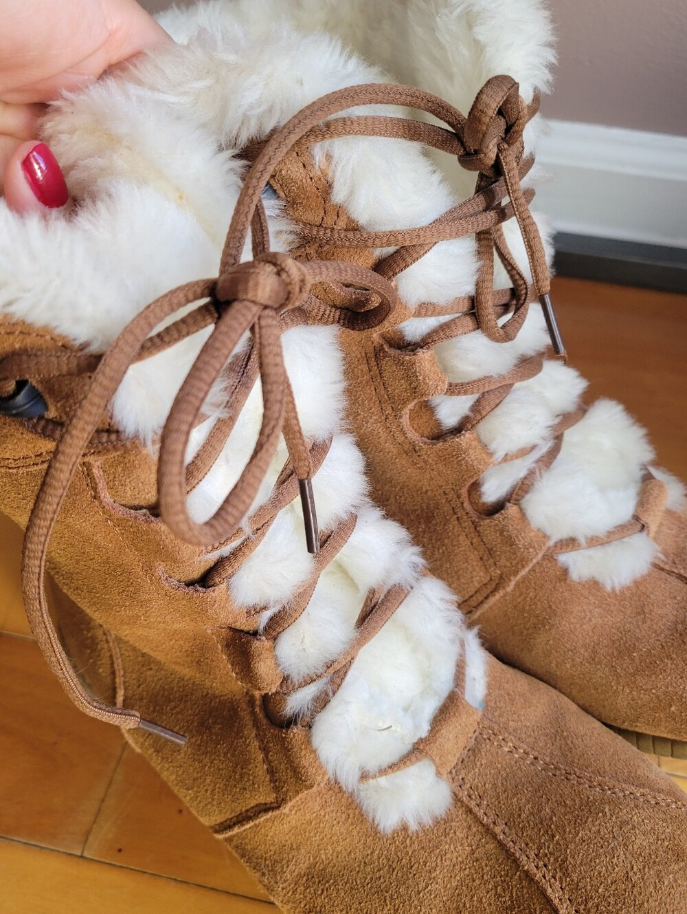 Style & Co. Casual Brown Suede lace-up Winter Boots 7M White Faux-Fur Lace Up - Picture 8 of 10
